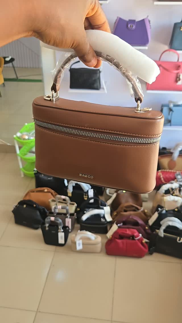 BAGCO Structured Vanity Case Crossbody & Top Handle Bag - Image 3